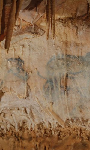 Grotte De Villars near Brantome with original neolithic paintings